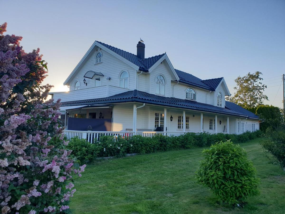 Beach Front Villa In Tonsberg Norway Only July 20-25 Bagian luar foto