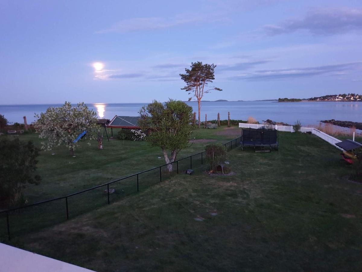 Beach Front Villa In Tonsberg Norway Only July 20-25 Bagian luar foto